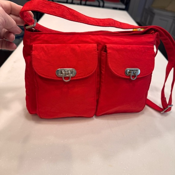 Travelon Crossboy Bag Red Silver Hardware Front Pockets Adjustable Strap - Picture 13 of 13